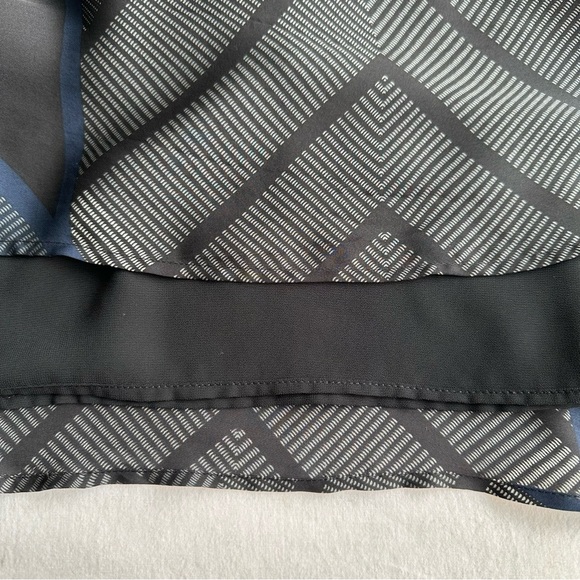 VINCE 100% silk patterned camisole / Size L - Picture 6 of 8